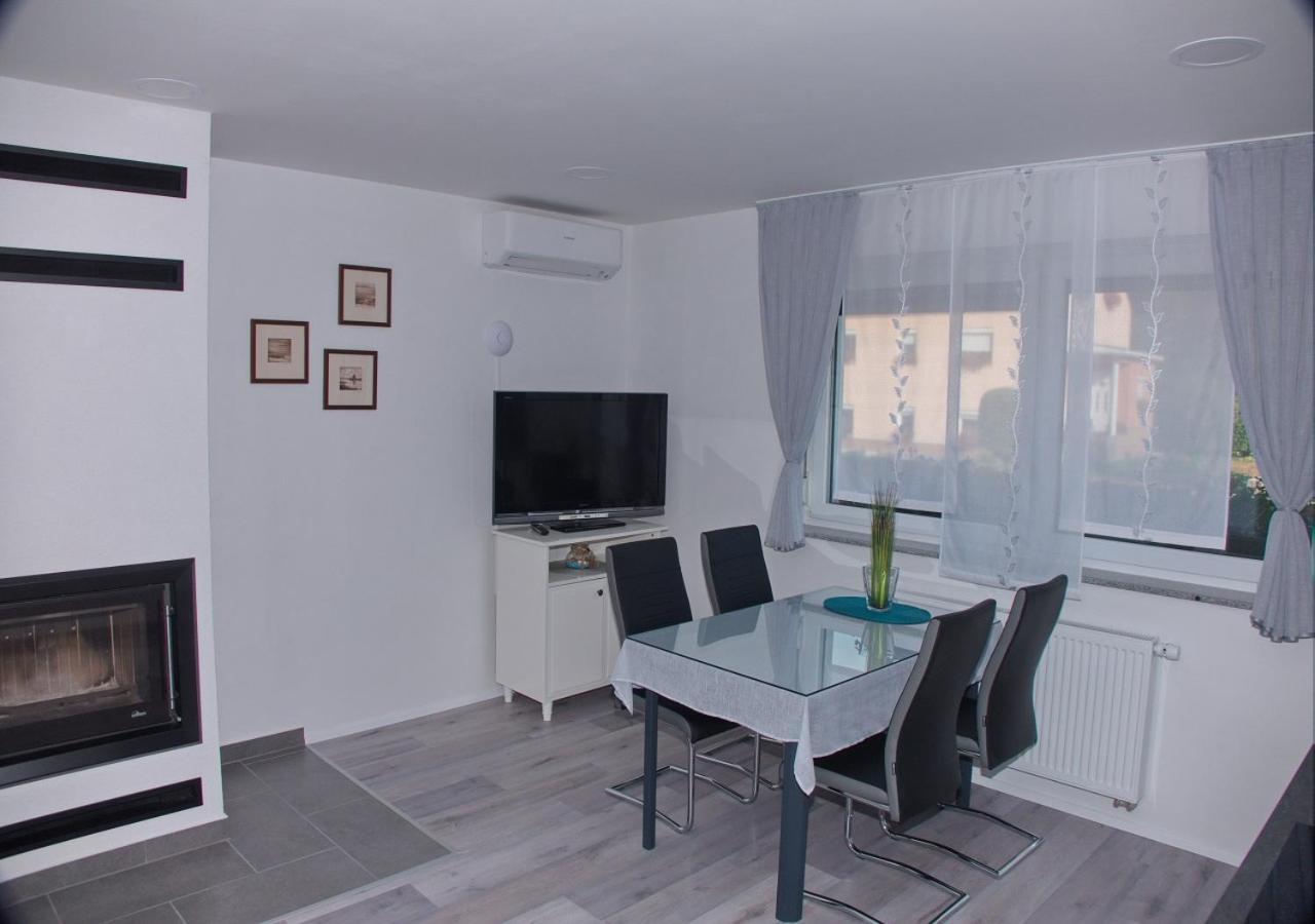 Apartmaji Anita Begunje pri Cerknici Exterior photo