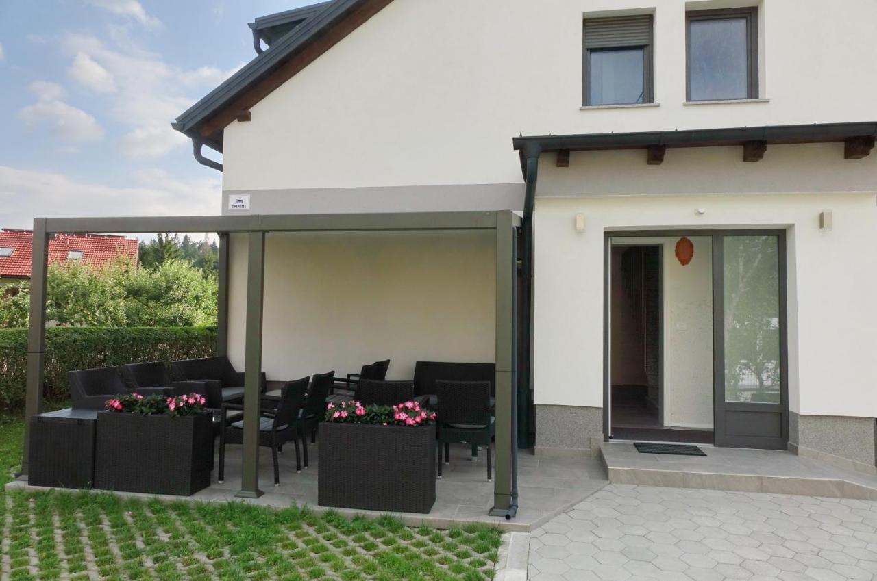 Apartmaji Anita Begunje pri Cerknici Exterior photo